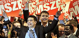 Ahelyett, hogy bocsánatot kérnének Ahelyett, hogy bocsánatot kérnének