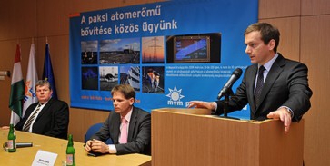 Bajnai Gordon a Paksi Atomerőműben Bajnai Gordon a Paksi Atomerőműben