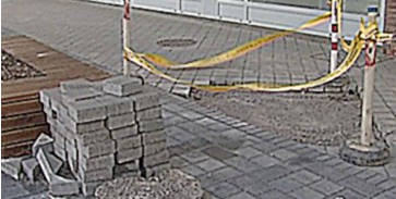 Máris bontanak: új tér, régi kábel Máris bontanak: új tér, régi kábel