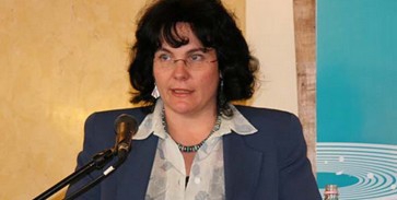 Hillerék ráültek az EKF-pénzekre Hillerék ráültek az EKF-pénzekre