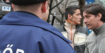 Rendbontás: zsaruk az Ítélőtáblán Rendbontás: zsaruk az Ítélőtáblán