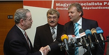 Kiegyeztek Hillerrel a pécsiek? Kiegyeztek Hillerrel a pécsiek?