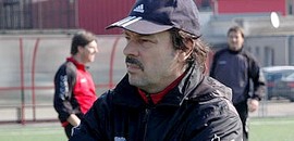 Várhidi Péter győzelemmel rajtolt