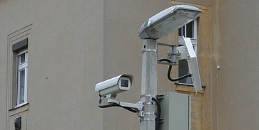 Egyelőre csak pislog a Nagy Testvér Egyelőre csak pislog a Nagy Testvér