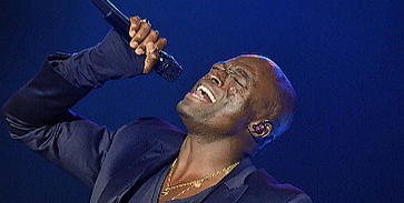 Seal júliusban jön Pécsre
