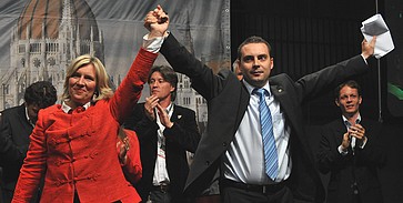Emberi tényező: szakadhat a Jobbik Emberi tényező: szakadhat a Jobbik