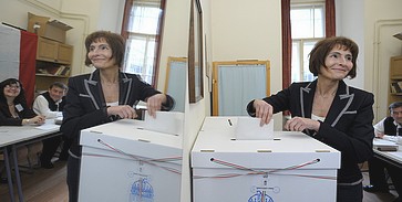 Aki bújt, aki nem: visszalépés Aki bújt, aki nem: visszalépés