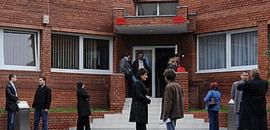 Egyelőre (?) nem költöznek a szocik Egyelőre (?) nem költöznek a szocik