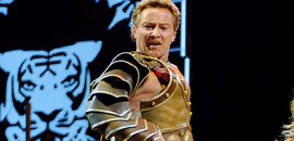 Michael Flatley társulata Pécsett Michael Flatley társulata Pécsett