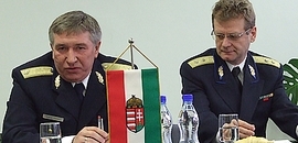 Költöznek a zsaruk