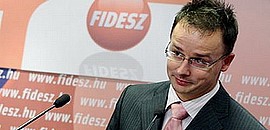 Zuhanásban a forint - Szijjártó: nem túlzás az államcsőd - FRISSÍTVE Zuhanásban a forint - Szijjártó: nem túlzás az államcsőd - FRISSÍTVE