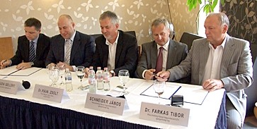 Bemutatták az új Zsolnay-tulajt Bemutatták az új Zsolnay-tulajt