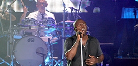 Necces: Seal és a szuperkoncert Necces: Seal és a szuperkoncert