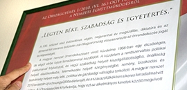 Pécsett már falon van Pécsett már falon van