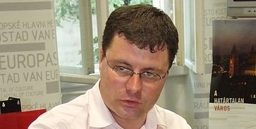 Rövid időre leálltak a költözéssel Rövid időre leálltak a költözéssel
