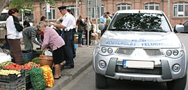 Illegális árusokra csaptak le Illegális árusokra csaptak le