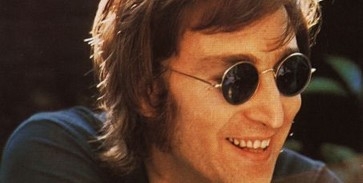 Hárommillió forint Lennon vécéjéért Hárommillió forint Lennon vécéjéért