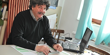Lejárt a politikai amatőrök ideje Lejárt a politikai amatőrök ideje