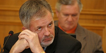Pécsi fideszes szól be Kósa Lajosnak