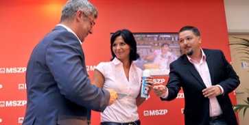 Új szóvivőkkel erősít az MSZP Új szóvivőkkel erősít az MSZP