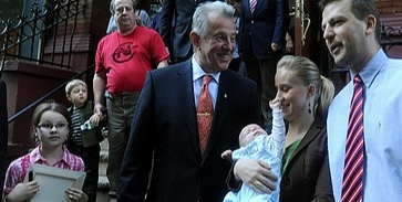 Schmitt Pál egyre népszerűbb Schmitt Pál egyre népszerűbb