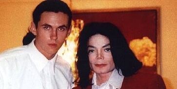 A testőr magához venné Jackson fiát A testőr magához venné Jackson fiát