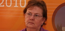 Továbbra is Laknerné a PKK élén Továbbra is Laknerné a PKK élén