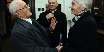 Parma fidei: a Hit pajzsa díj Parma fidei: a Hit pajzsa díj