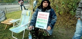 Éhségsztrájk Budaházy Györgyért