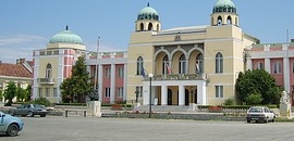 Rendőrök vitték el a jobbikosokat Rendőrök vitték el a jobbikosokat