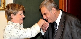 Szili Katalin segítene alkotmányozni Szili Katalin segítene alkotmányozni