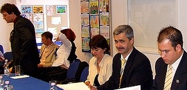 Miért is távoztak ilyen sokan az EKF-központból?