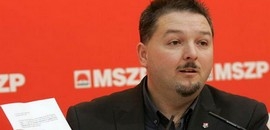 Török Zsolték ütnek-vágnak Török Zsolték ütnek-vágnak
