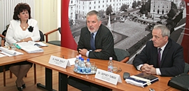 Az ÁSZ a jegyző felelősségét firtatja Az ÁSZ a jegyző felelősségét firtatja