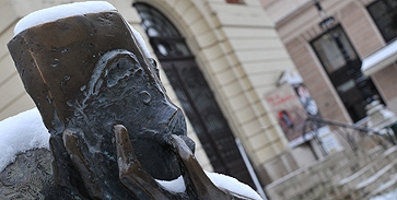 Kisebb csoda a pécsi színházaknál Kisebb csoda a pécsi színházaknál