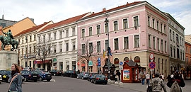 Alkudoznak a Nick-udvarról Alkudoznak a Nick-udvarról