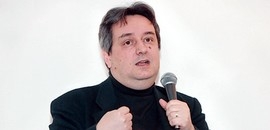 Folyóirat élőben a Nyolcakról Folyóirat élőben a Nyolcakról