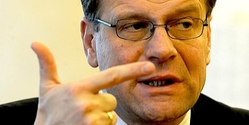 Navracsics Tibor levelét megírta Navracsics Tibor levelét megírta