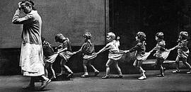 Egy betűíró grafikus fotográfiái Egy betűíró grafikus fotográfiái