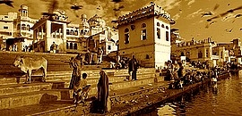 Üzen a Gangesz és a Tadzs Mahal Üzen a Gangesz és a Tadzs Mahal