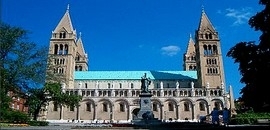 Pécs miatt kell mennie a nunciusnak?