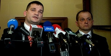 Juhászra vallott, meghallgatják Juhászra vallott, meghallgatják