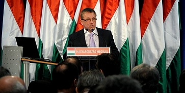 Széll-vihar: itt a reformcsomag Széll-vihar: itt a reformcsomag