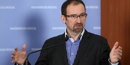 Szájer még mindig a családi szavazati jogon pörög Szájer még mindig a családi szavazati jogon pörög