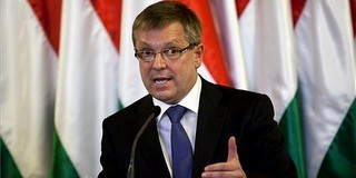 Jön a 90 napos munkanélküli segély, megszűrik a rokkantnyugdíjasokat Jön a 90 napos munkanélküli segély, megszűrik a rokkantnyugdíjasokat