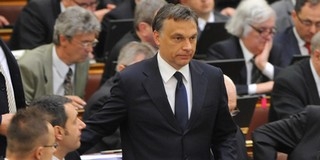 Orbán szociális konzultációt indított Orbán szociális konzultációt indított