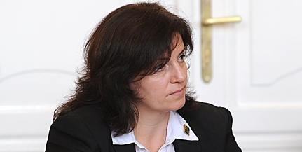 Magán- és egyházi kézbe adják a pécsi szociális rendszer egy részét