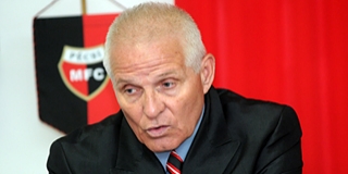 Kissnek 2 hónapja nem fizet a PMFC, ami a feljutásba is kerülhet Kissnek 2 hónapja nem fizet a PMFC, ami a feljutásba is kerülhet