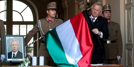 Felolvasták Mádl Ferenc utolsó, el nem mondott beszédét a Vajdaságban Felolvasták Mádl Ferenc utolsó, el nem mondott beszédét a Vajdaságban