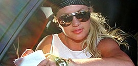 Kórházi elbocsátások Britney miatt Kórházi elbocsátások Britney miatt
